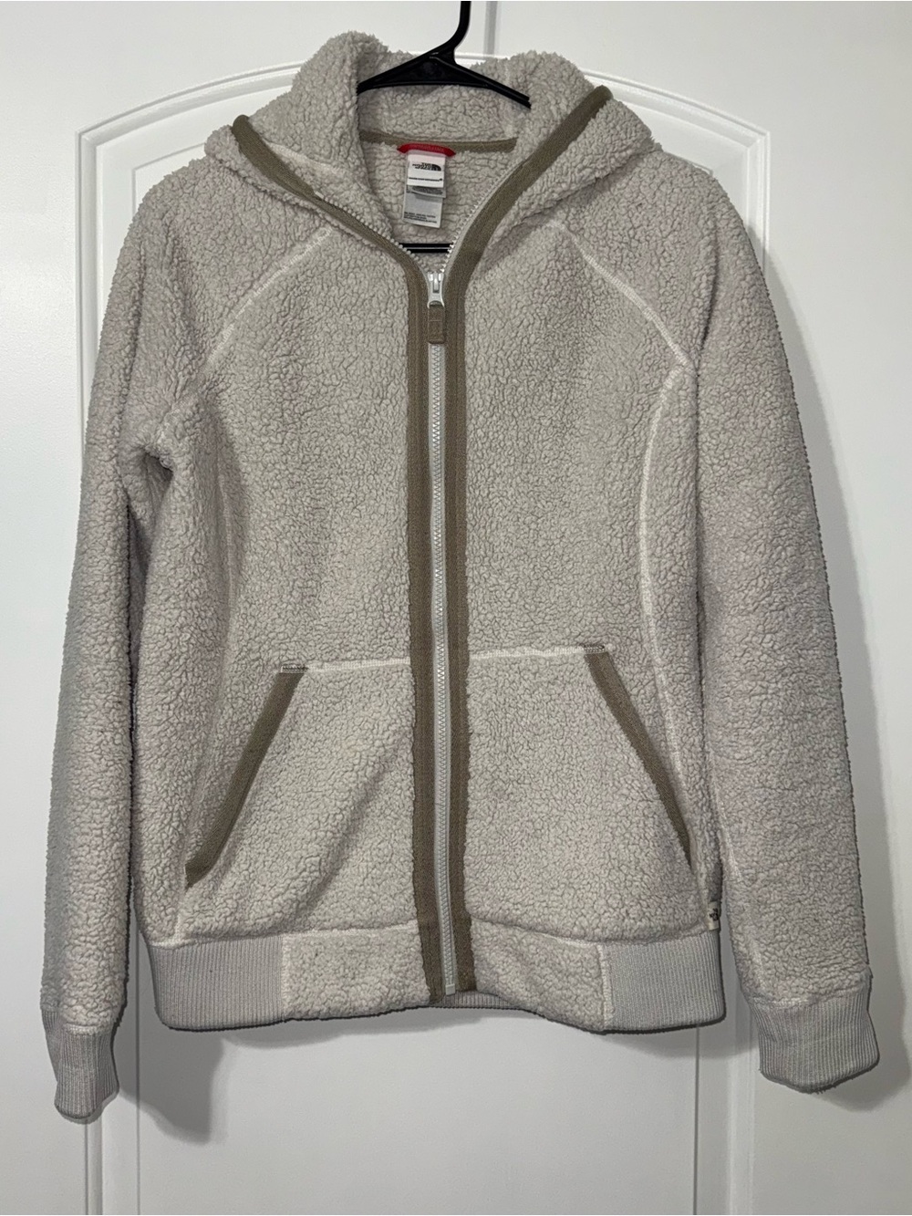 The North Face Cream Hooded Sherpa Fleece Jacket Women’s Size Medium